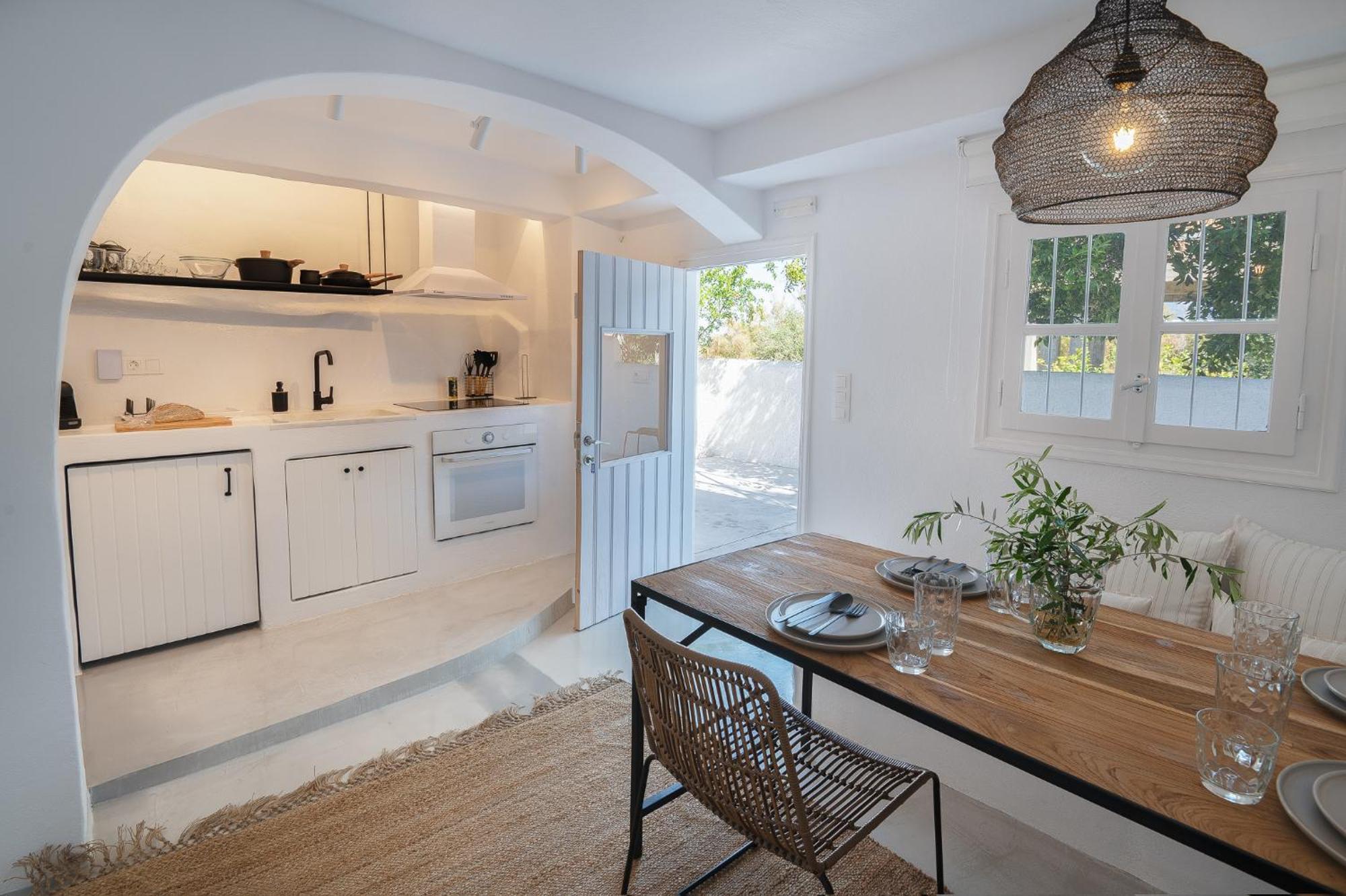 Pouletis Family Apartments - Akroyali Seaview Getaways 卡拉马塔 外观 照片
