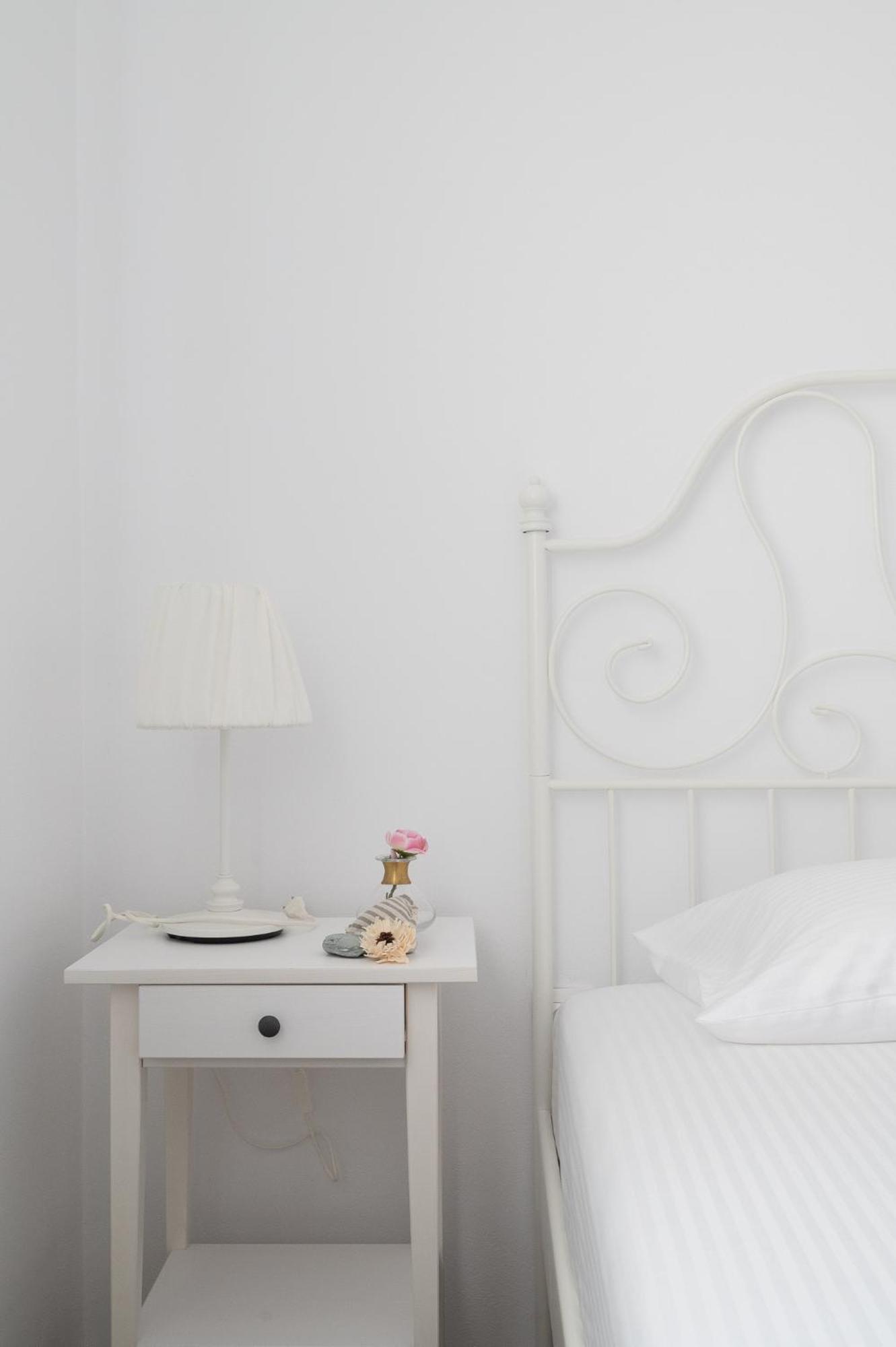Pouletis Family Apartments - Akroyali Seaview Getaways 卡拉马塔 客房 照片