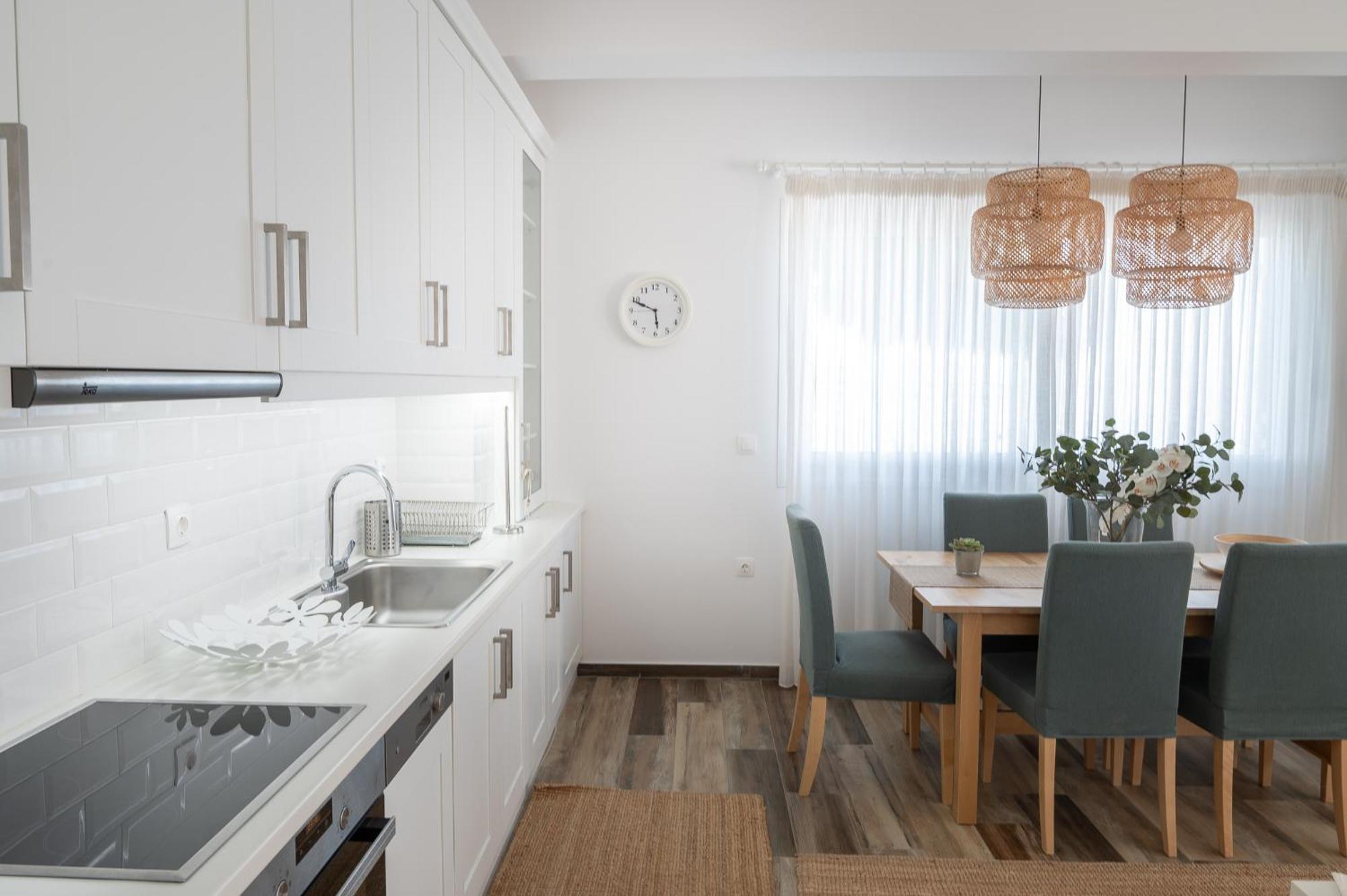 Pouletis Family Apartments - Akroyali Seaview Getaways 卡拉马塔 客房 照片