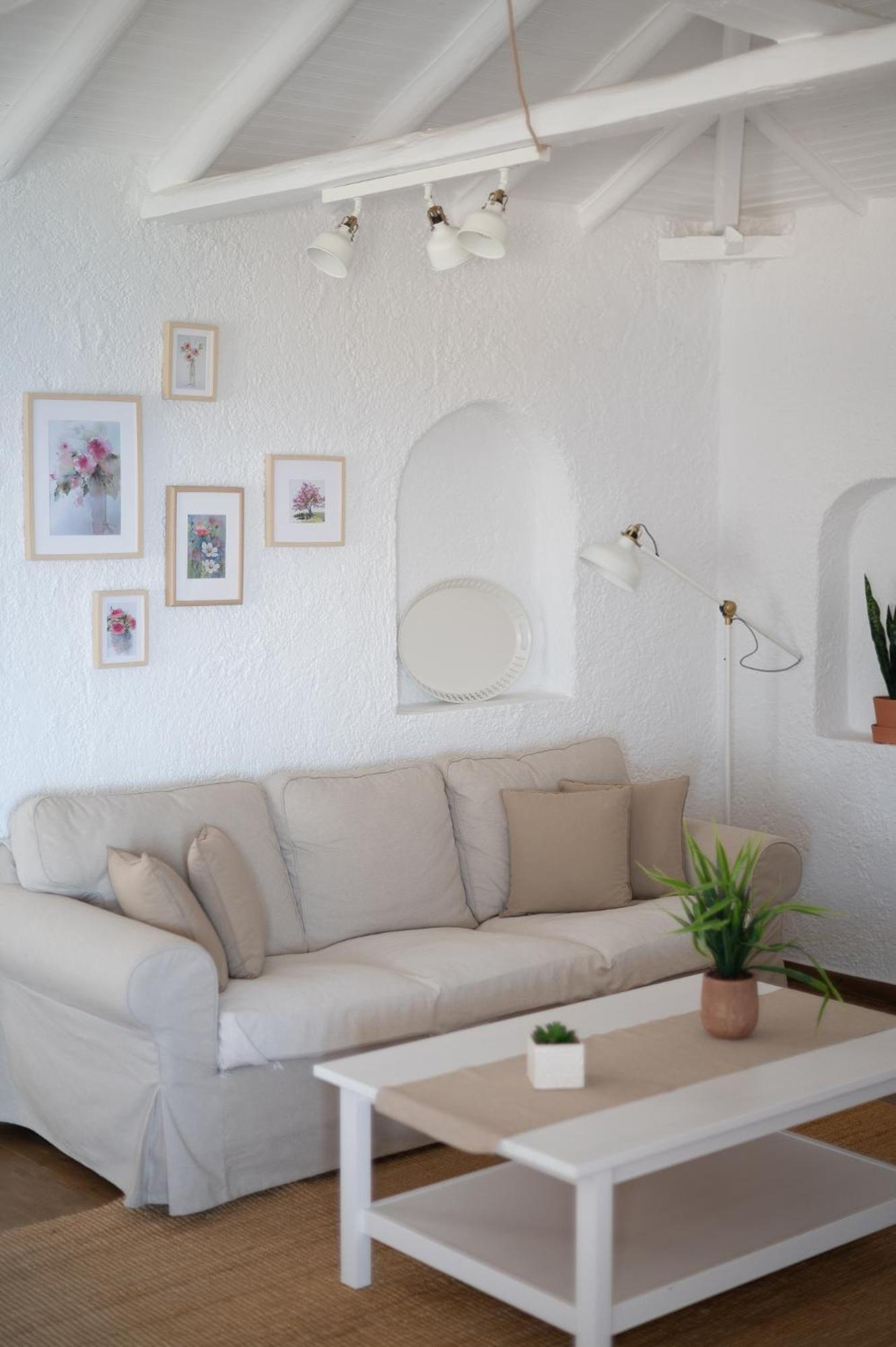 Pouletis Family Apartments - Akroyali Seaview Getaways 卡拉马塔 客房 照片